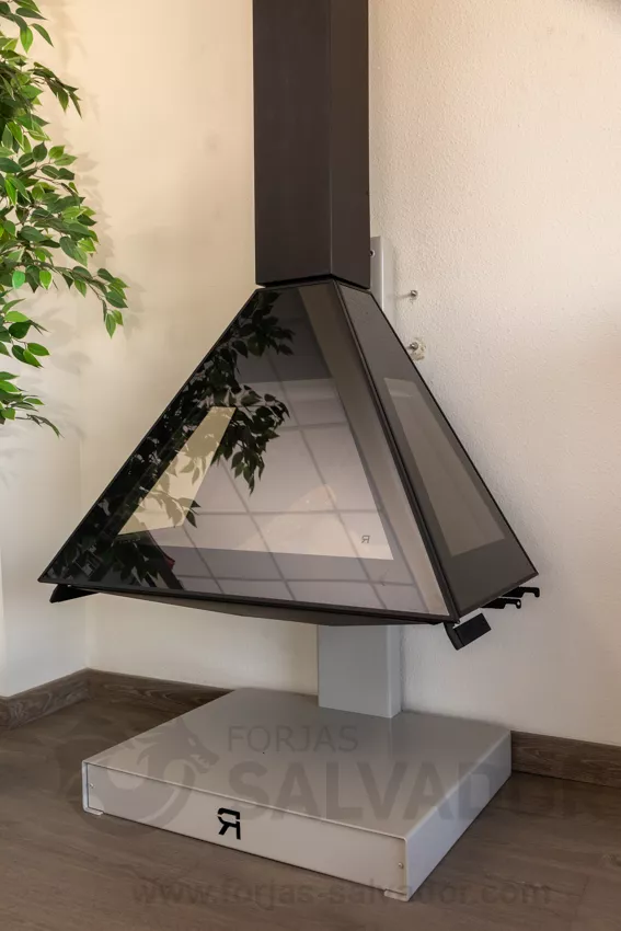Puede ver Rocal D-10 Graffiti en nuestro showroom.